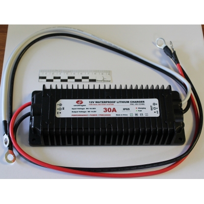 Преобразователь (зарядное) DC-DC 30A CC-CV для LiFePO4 (автомобильный), вход 10-36V, выход 14,6V 30A