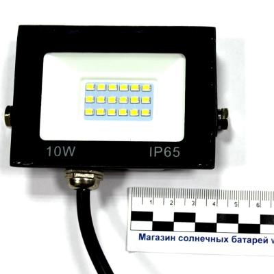 Светодиодный  прожектор LED 10W 12V 10Вт 12-36В 6500К, 800Lm, IP65